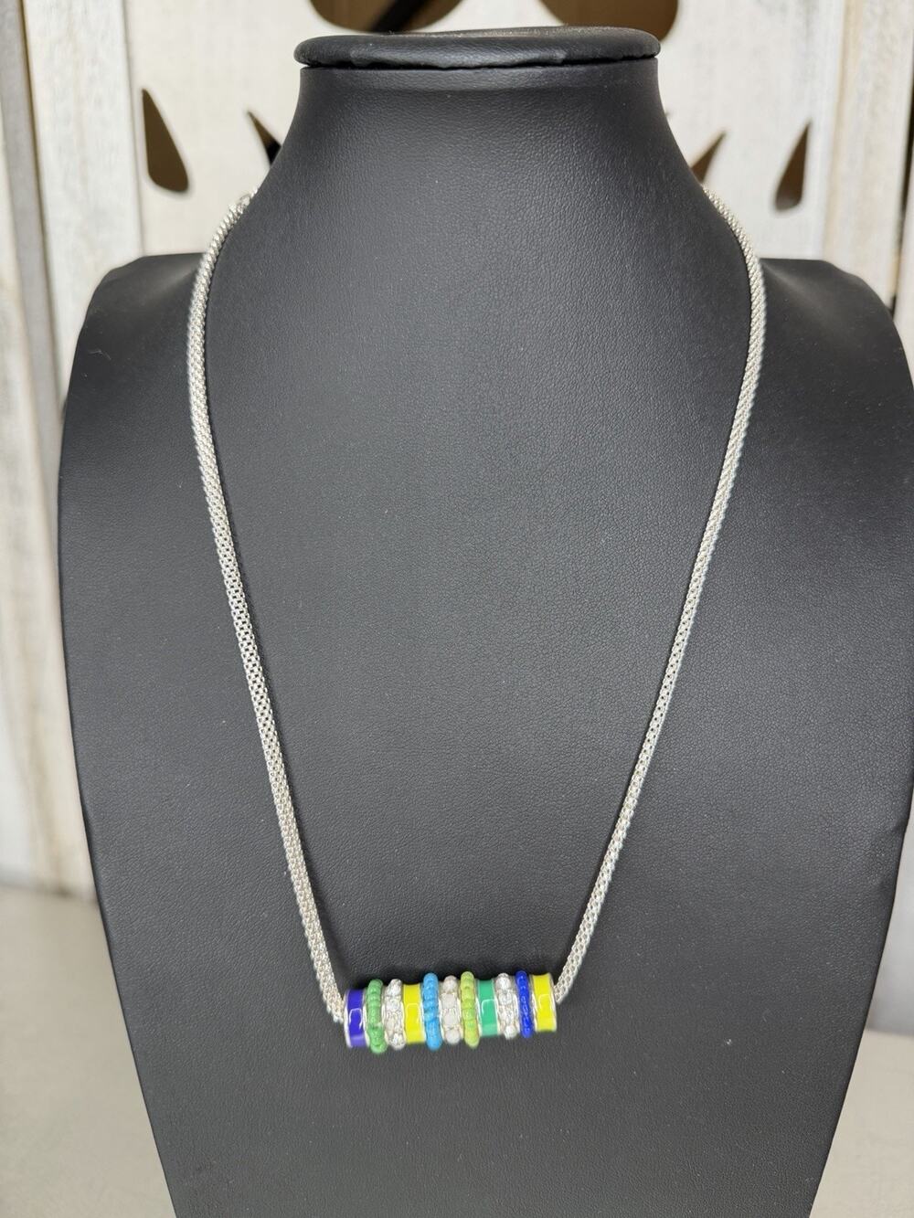 VINTAGE SPARKLING Rhinestone Barrel Necklace Green Blue Silver Tone